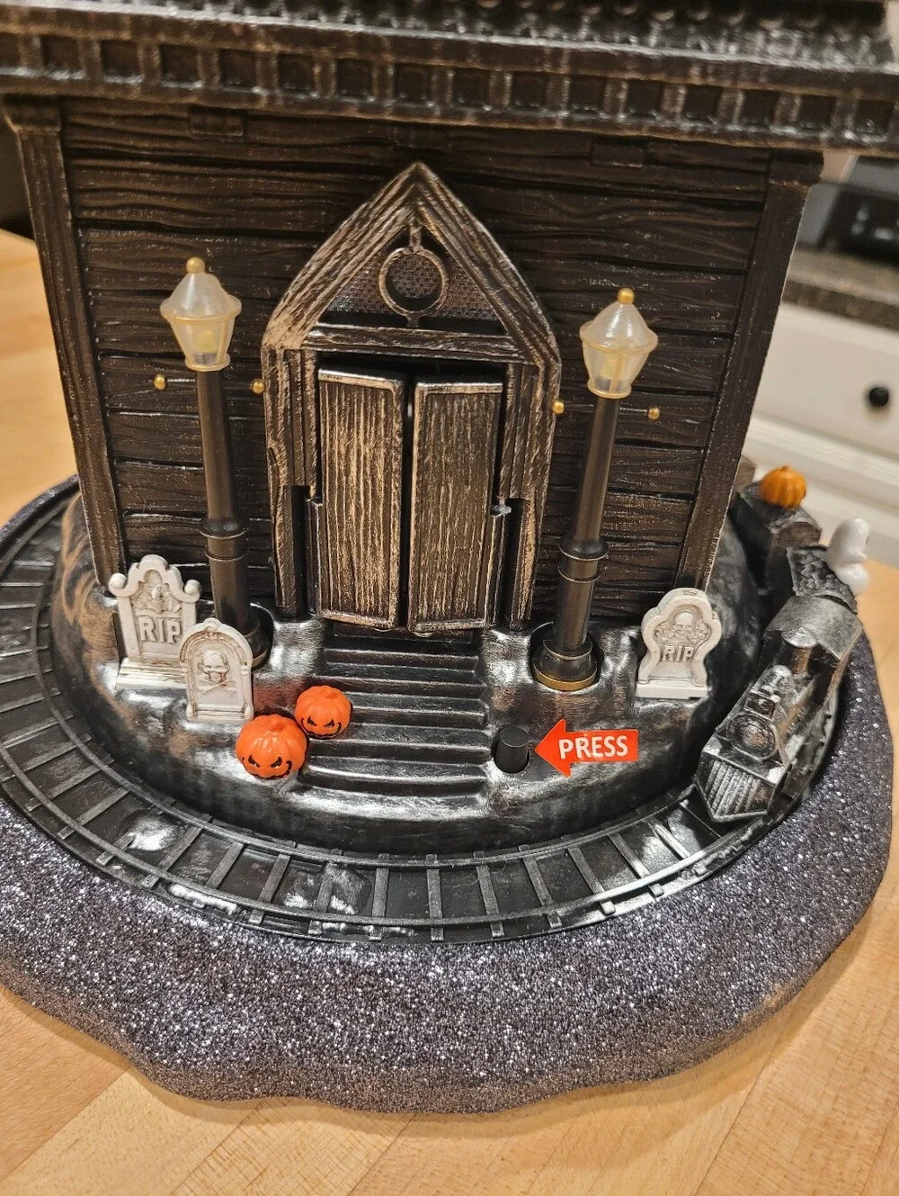 NEW Well Dressed Home Haunted Victorian Halloween Light-Up House Black & Silver